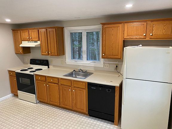 2nd image of 335 Foundry St #2