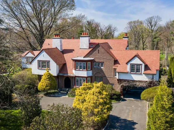 764 Mount Moro Rd, Villanova, PA 19085