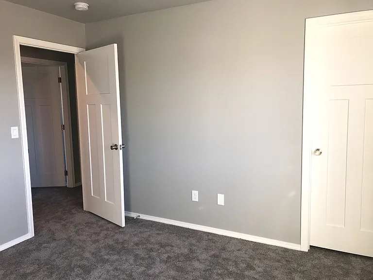 1518 S Roberta St — Photo 12