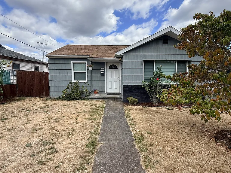 7324 SE 84th Ave — Photo 1