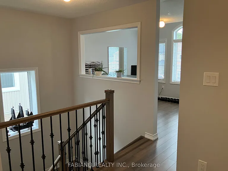 175 Brownley Ln #UPPER — Photo 10