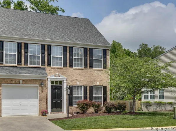 200 Daniels Dr, Yorktown, VA 23690