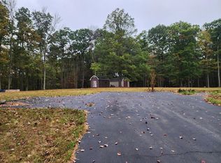 206 Country Roads Ests, Shady Spring, WV 25918