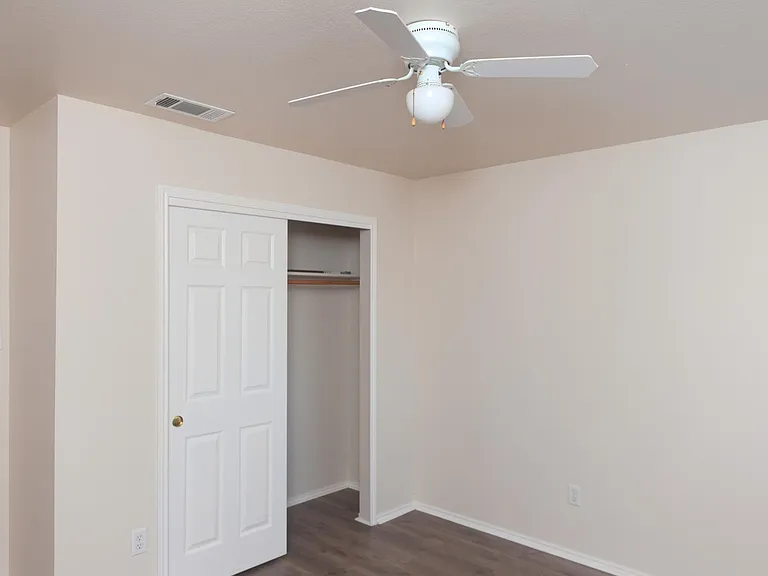 1600 Quarry Dr — Photo 27
