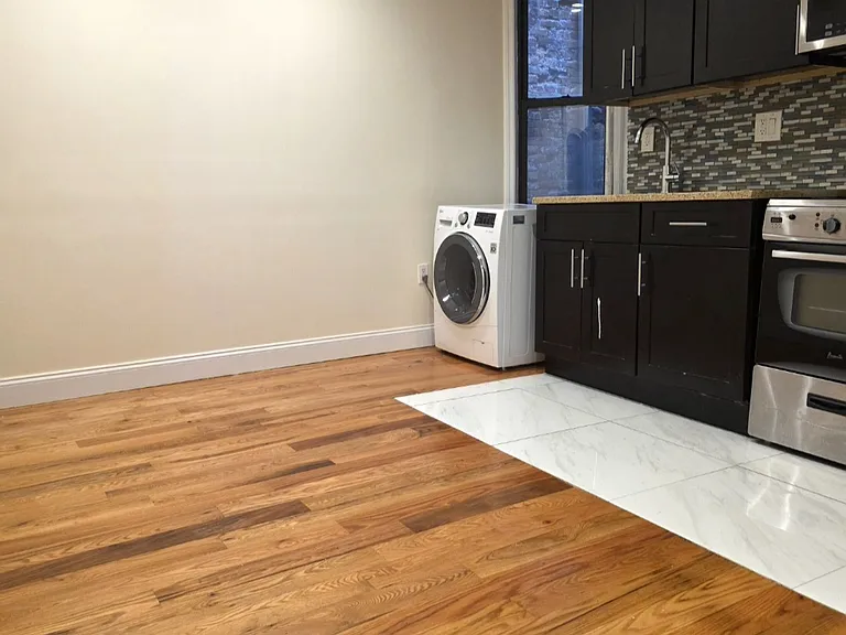 30 Rogers Ave #3C — Photo 7