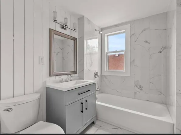 13346 S Carondolet Ave Floor 2, Chicago, IL 60633