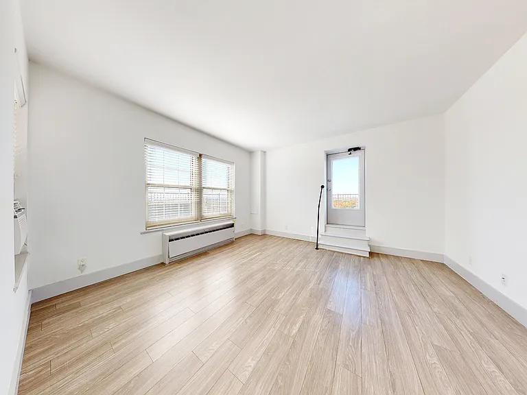 Dining/Living room