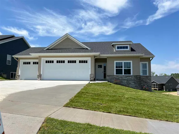 805 Yorkshire St, North Liberty, IA 52317