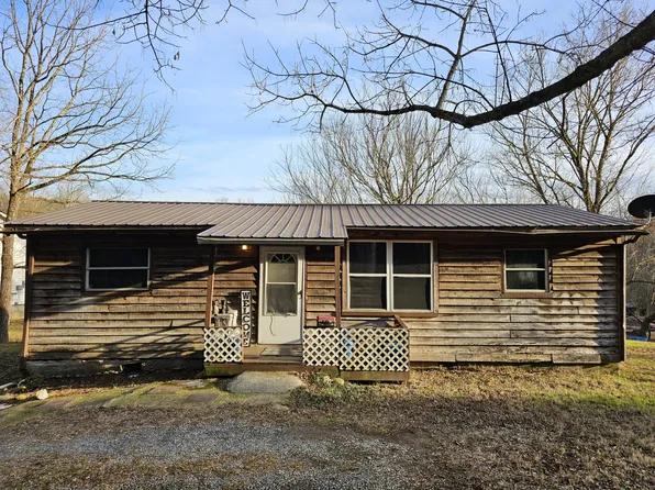 311 Back Valley Rd, Trenton, GA 30752