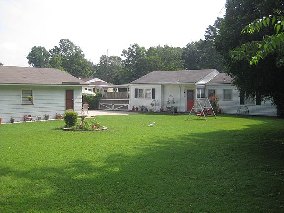 2nd image of 3521 Archer Dr SW