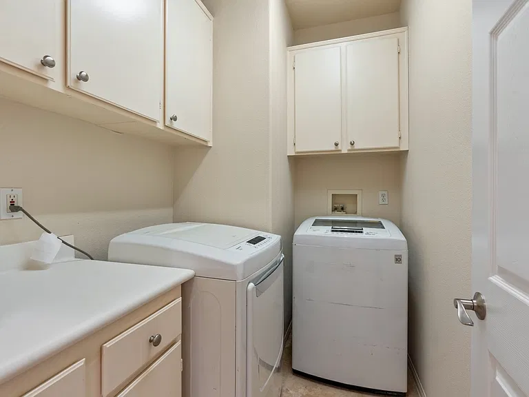 11454 Miro Cir — Photo 57