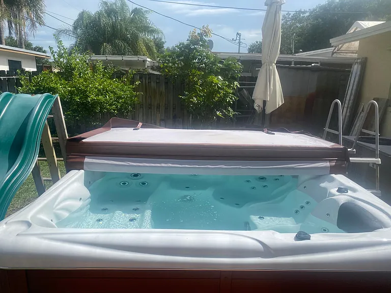 5040 SW 94th Way — Photo 2