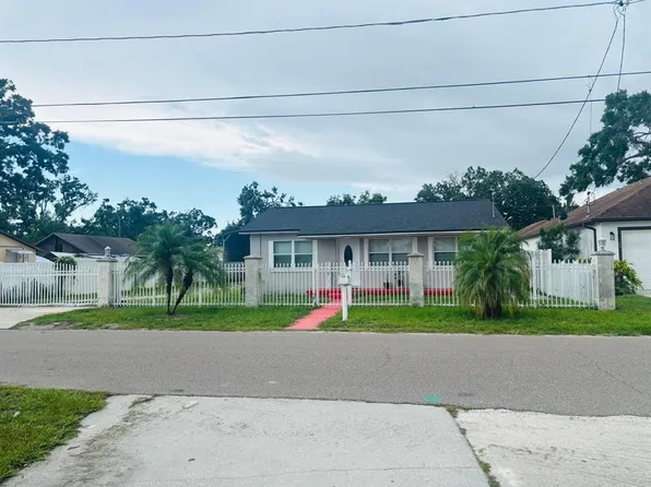 2610 W Powhatan Ave, Tampa, FL 33614