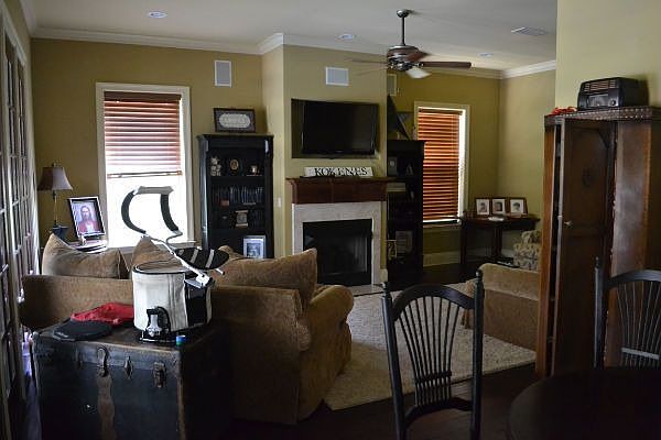 2nd image of 1664 Saint Lawrence Dr