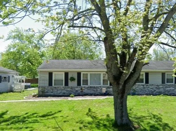 5903 W 122nd Ave, Crown Point, IN 46307