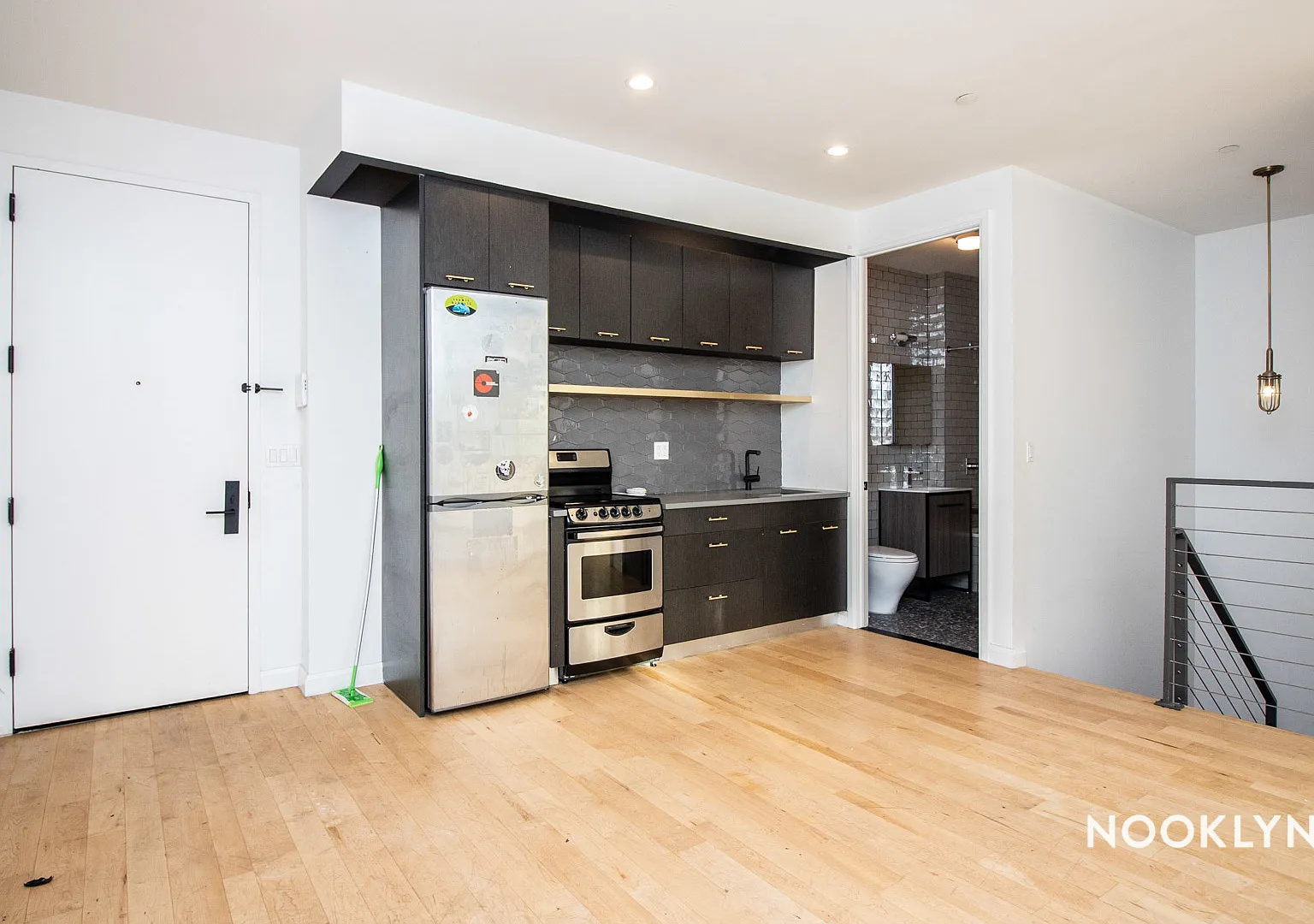 316 Evergreen Avenue — Photo 2