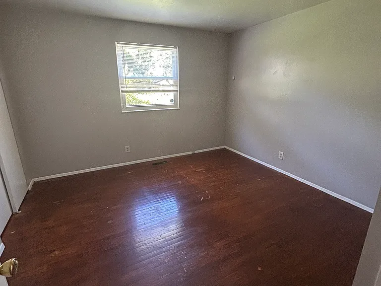 2511 Princess Dr — Photo 7