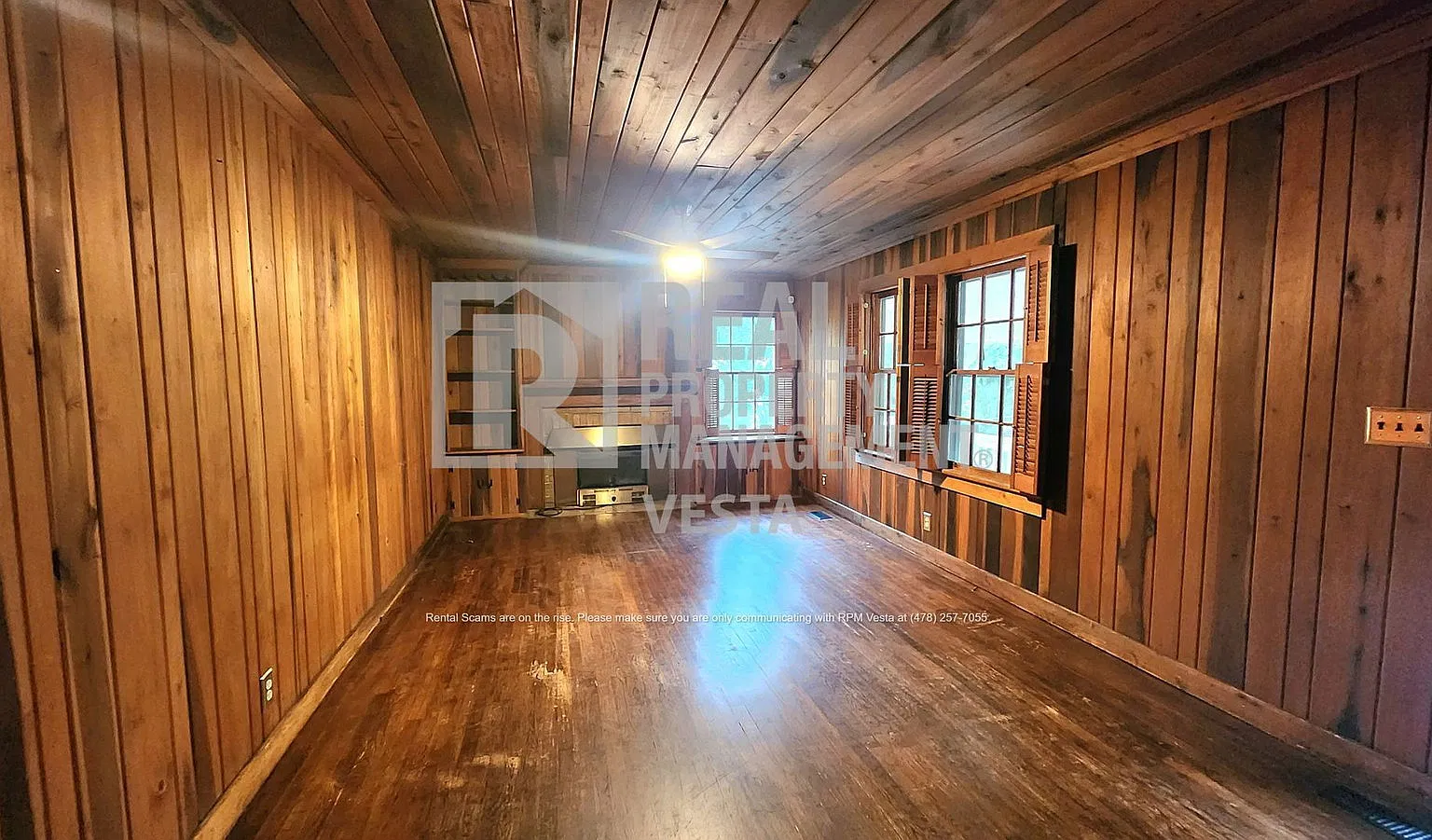 3 bed, 2.0 bath, 1082 sqft, $1,400 — Photo 2