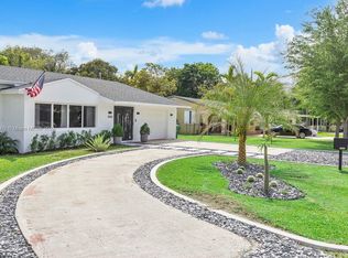 5900 SW 58th Ter, Miami, FL 33143