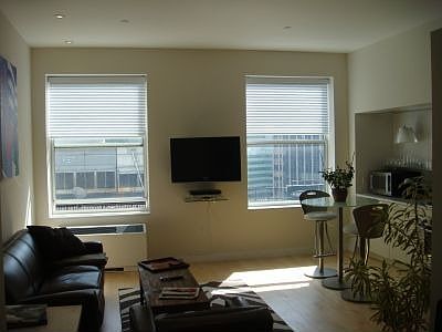 1st image of 15 Broad St APT 2528