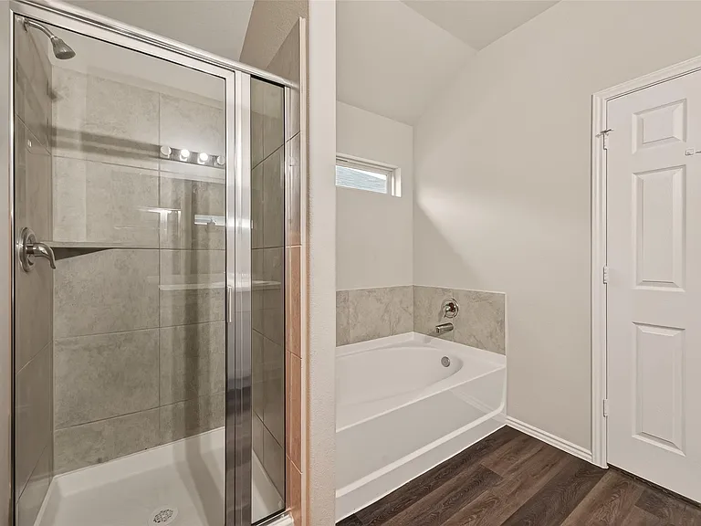 10411 Meadow Saffron Dr — Photo 29