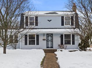 W164N8547 Hiawatha Ave, Menomonee Falls, WI 53051