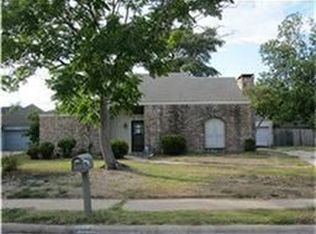 2514 Jester Ln, Stafford, TX 77477