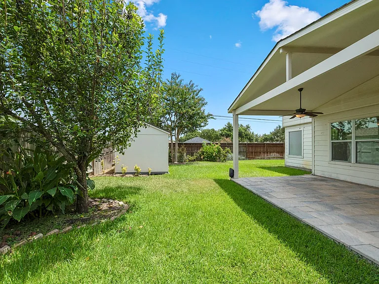 12202 Mardi Gras Dr — Photo 35