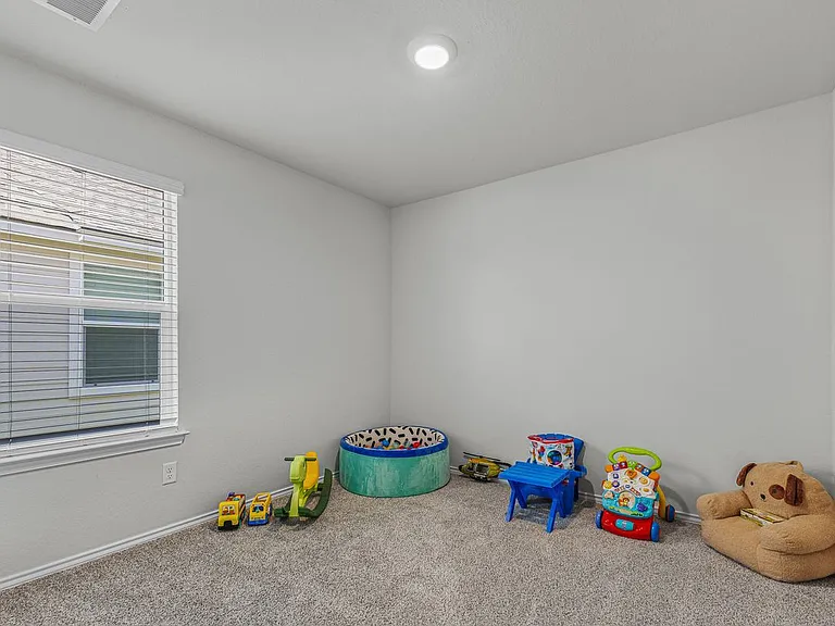 4011 Baerlon Cv — Photo 20