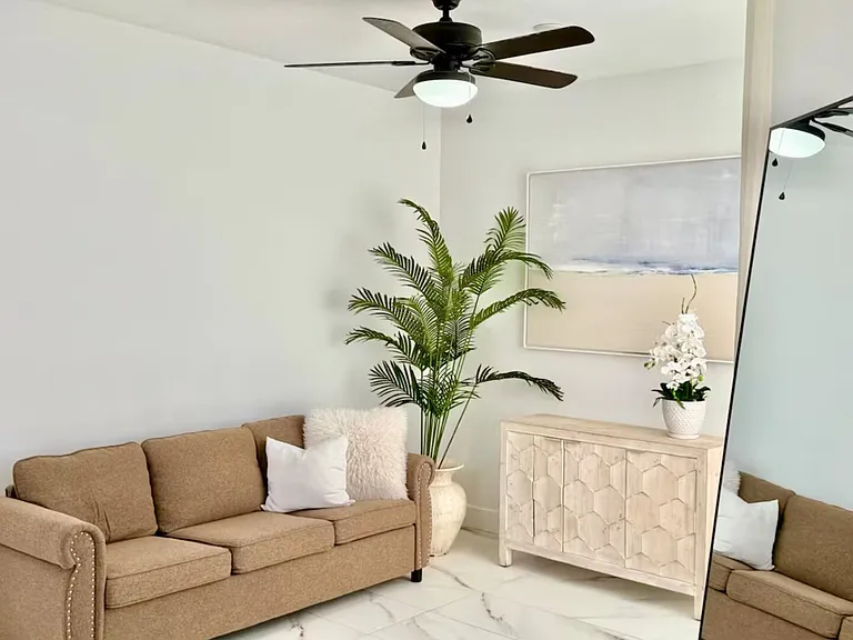 Silver Shadow Dr — Photo 47