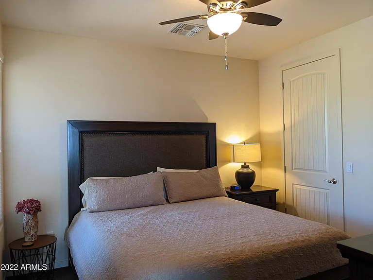 10260 E White Feather Ln #2017 — Photo 20