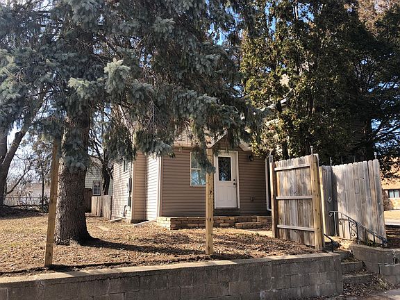 3rd image of 253 28th Ave N