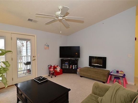 5th image of 5011 Amber Creek Pl