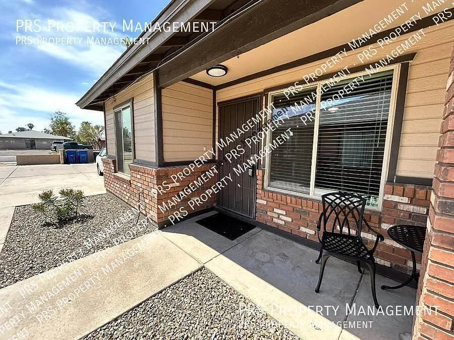 551 S Lesueur #1