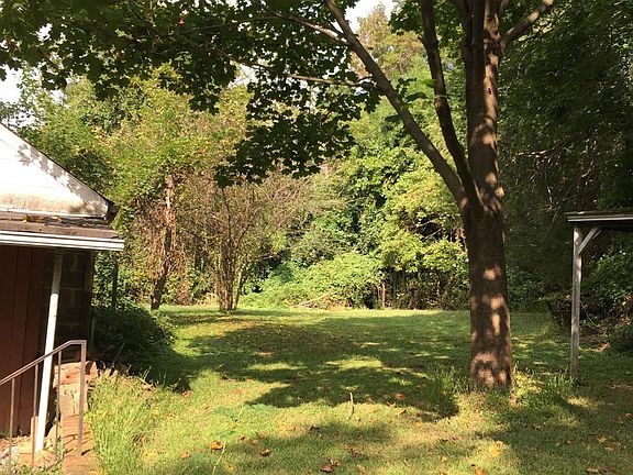 5th image of 4026 Estabrook Dr