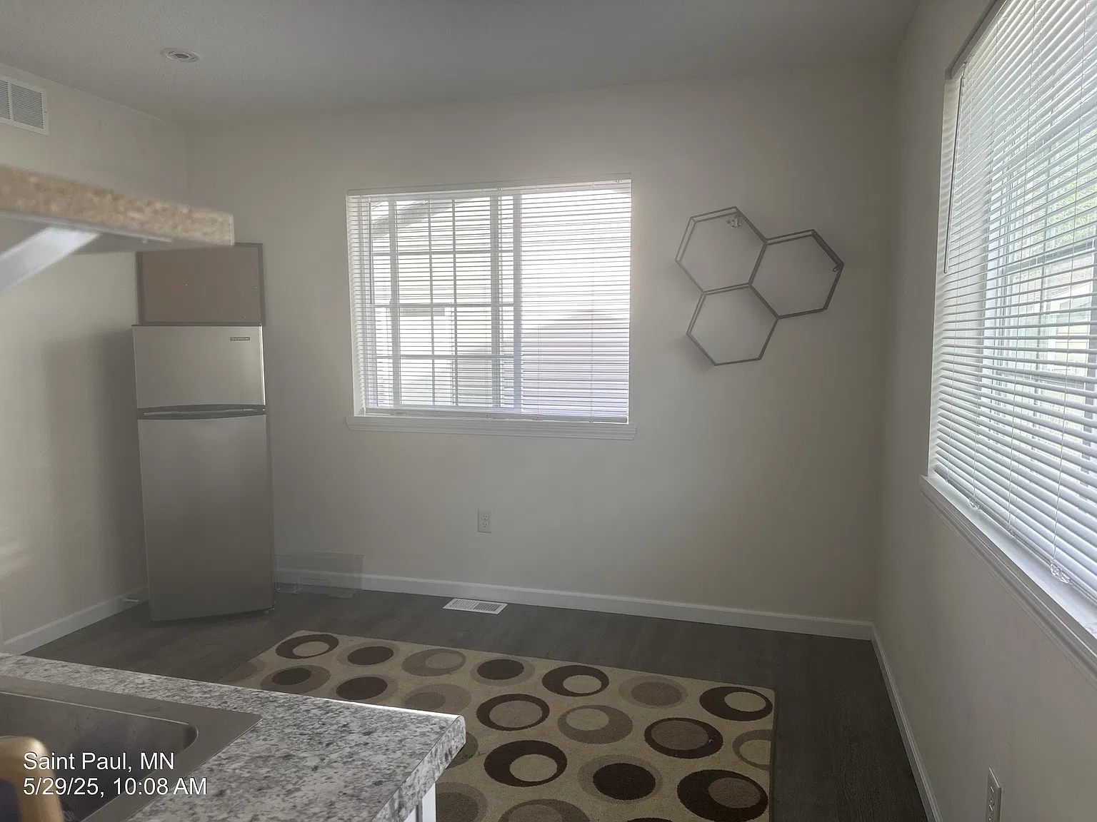 1 bed, 500 sqft, $1,020 — Photo 2