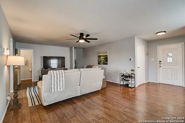 8002 Willow Country — Photo 5