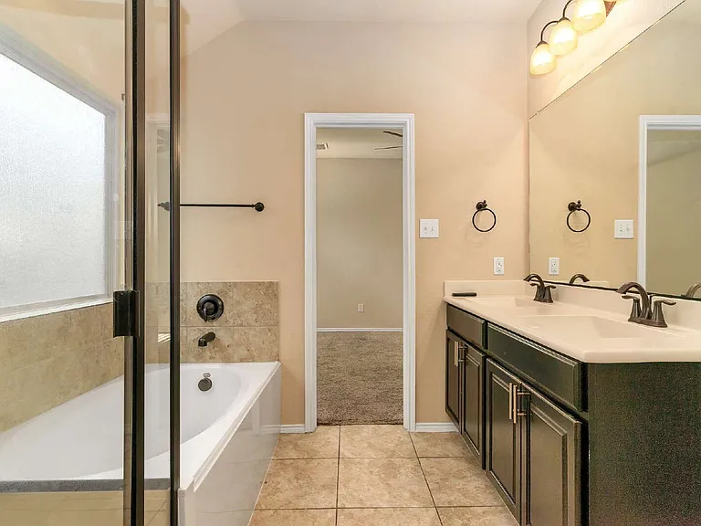 5841 Fir Tree Ln — Photo 7
