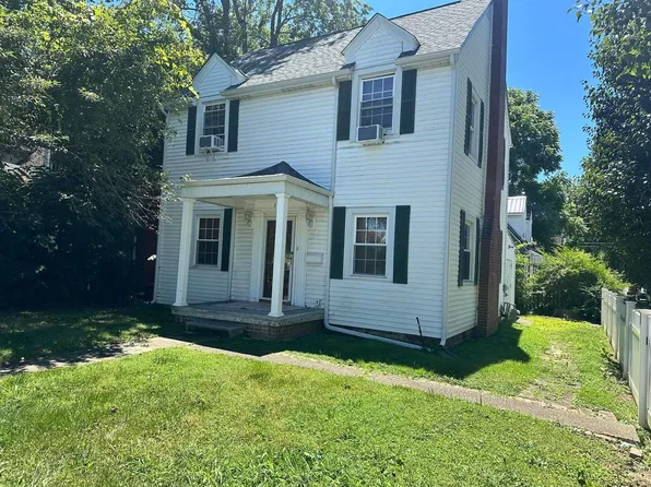 1051 Madison Ave, Huntington, WV 25704