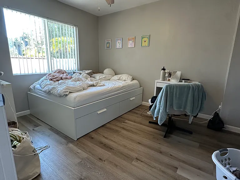 5240 Bloch St — Photo 14