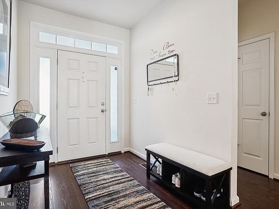 2nd image of 214 Arboretum Ln