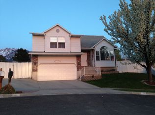 1158 E Castle Dale Cir, Sandy, UT 84094