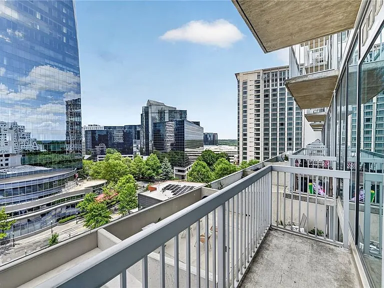 3324 Peachtree Rd NE #915 — Photo 16