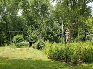 Mevis Dr, Brighton, MI