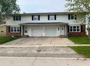 1130 W Weiland Ln, Appleton, WI 54914