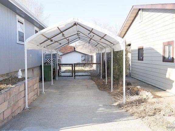 2nd image of 1115 Terry Ave