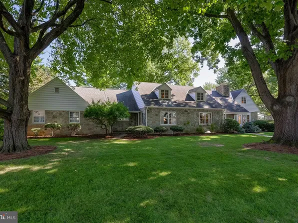 1105 Lincoln Heights Ave, Ephrata, PA 17522