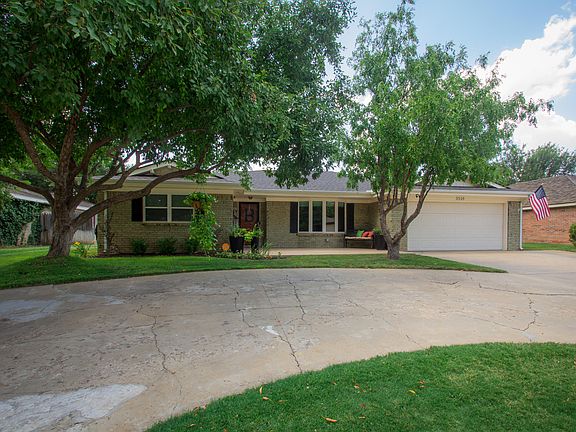 4th image of 3516 Langtry Dr