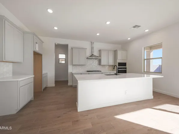 349 W Flax Drive, San Tan Valley, AZ 85140