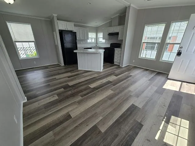 2 bed, 2.0 bath, 800 sqft, $1,950 — Photo 3